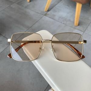 Lunettes de soleil carrées F3 0852, monture dorée, verres en acrylique, protection UV400, unisexe, style streetwear, monture en métal tendance - Product Image 3