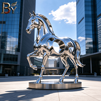 Statue de cheval en acier inoxydable personnalisée, surface miroir, cheval volant, statue d'animal pour la décoration de parcs et de jardins en plein air