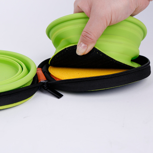 Tazón Portátil de Silicona y Tela para Perros de 760 ml, Comedero Plegable para Mascotas para Viajes y Uso en Movimiento - Product Image 1