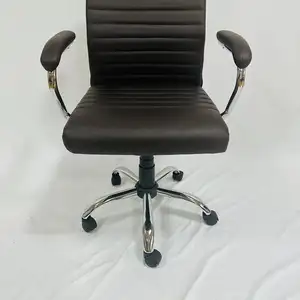 เก้าอี้สำนักงานหนังพีพีพีพีทำจากเหล็กสีทองขาโลหะแบบหมุนแขน