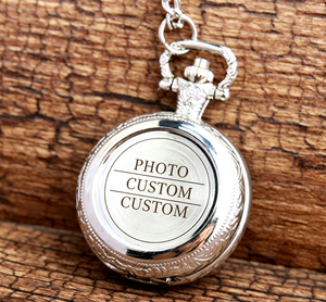 <span class=keywords><strong>Montre</strong></span> de poche à quartz vintage antique avec fente <span class=keywords><strong>photo</strong></span> escamotable, cadeau romantique personnalisé pour couples, boîtier en alliage, cadran de 37 mm de diamètre - Product Image 1