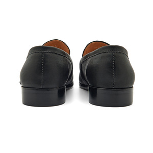 Zapatos de cuero de lujo para hombre de alta calidad, hechos de cuero genuino, para uso formal de negocios, con diseño de suela gruesa. - Product Image 4