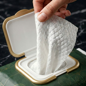 Lingettes de toilettage pour animaux de compagnie OEM personnalisées, hypoallergéniques, biodégradables, pour le contrôle des odeurs, nettoyant pour les taches de larmes de chiens et chats, lingettes humides pour le bain - Product Image 6
