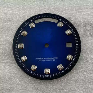 8285デュアルカレンダーステンレススチール31mmダイアルウォッチダイヤモンドグリーン発光防水ムーブメントカスタムロゴ付き - Product Image 3