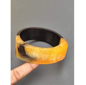 Brazaletes de Resina con Patrones de Colores para Mujer, Diseño Ligero y Moderno, Ajuste Duradero y Cómodo - Product Image 1