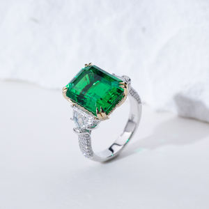 Bague en or blanc 18 carats avec diamant de laboratoire et émeraude pour femme, Messi Jewelry MSR-2038 - Product Image 2