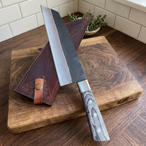 Couteau de chef Kiritsuke forgé à la main, 8 pouces, acier carbone, dos droit, manche en bois avec étui en cuir, couteau de cuisine Bunka Santoku - Product Image 5