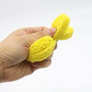 Cute Rabbit Shaped Wood Pulp Cotton Bath Sponge For Babies Soft Absorbent Cleaning Sponge - Product Image 3