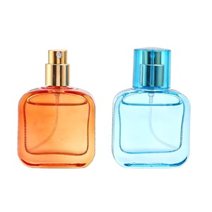 High-End 50ml portatile vuoto di <span class=keywords><strong>vetro</strong></span> bottiglia di profumo Spray di piccole dimensioni nebbia Fine riempimento serigrafia per la ricarica dell'<span class=keywords><strong>acqua</strong></span> - Product Image 2