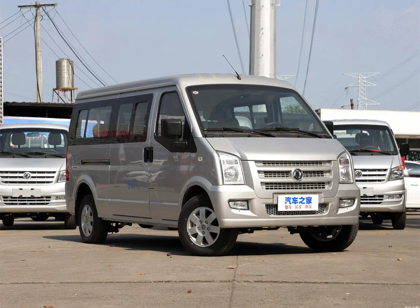 China Marke Dongfeng Benzin C37 Minivan neuer Passagier-Minibus Mini-Cargo-Van