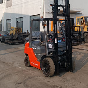 Meilleures ventes, utilisé pour 8FD25, chariot élévateur à contrepoids au GPL de 3 tonnes, chariot élévateur hydraulique pour entrepôt à Shanghai - Product Image 1