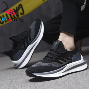 Zapatillas deportivas transpirables de punto para hombre 2021, estilo cross-border, para estudiantes, ideales para primavera, verano y otoño. - Product Image 4