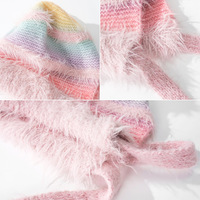 Vente en gros de nouveaux chapeaux tricotés décontractés personnalisés avec patch et logo en fausse fourrure baggy épais et chaud unisexe arcs rayés à carreaux bicolores en acrylique