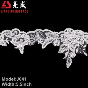 J041 Factory Wholesale Bridal Fancy White Border Sequins With Sequins Lace Mesh Lace Polyester Embroidery Wedding Lace Trim