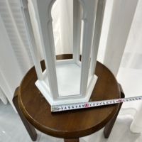 Décoration islamique du Ramadan, ornement de minaret de mosquée en bois de 74 cm, design creux en arc blanc et or pour la décoration de la fête de l'Aïd al-Fitr
