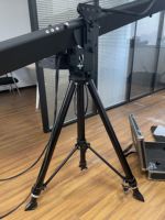 Tige filetée pour trépied JimmyJib 1/2-13, avec capuchon et bouton (triangle)
