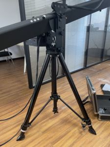 Tige filetée pour trépied JimmyJib 1/2-13, avec capuchon et bouton (triangle) - Product Image 3