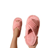 En promotion : Tendance mode automne-hiver, fourrure douce antidérapante pour Sweet Home, couleurs bonbon, pour femmes, très prisées par les hôtels.