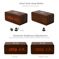 Jam Meja Pengiriman Cepat, Penunjuk Waktu, Suhu, Kalender, Kontrol Suara, Jam Alarm Digital LED Kayu dengan Pengisi Daya Nirkabel QI