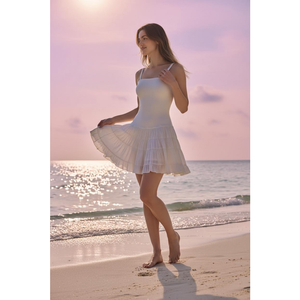 Miniabito da donna primaverile bianco a trapezio con scollo quadrato, senza maniche, tinta unita, dolce, con volant soffici e vita scesa - Product Image 2