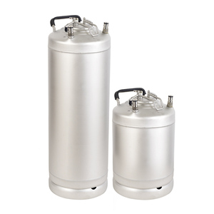 SUS 304 Corny Keg <span class=keywords><strong>5L</strong></span>/9L/19L baril <span class=keywords><strong>de</strong></span> <span class=keywords><strong>bière</strong></span> fûts <span class=keywords><strong>de</strong></span> <span class=keywords><strong>bière</strong></span> empilables échantillon gratuit meilleur produit <span class=keywords><strong>de</strong></span> qualité supérieure pour l'installation <span class=keywords><strong>de</strong></span> Production <span class=keywords><strong>de</strong></span> <span class=keywords><strong>bière</strong></span> - Product Image 1