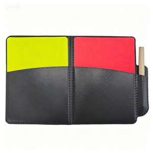 Ensemble d'accessoires pour arbitre de football : sifflet, cartes rouges et jaunes, dispositif de tirage de la loterie, drapeaux de bordure, manomètre. - Product Image 4