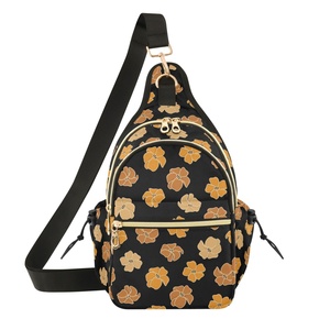 Sac banane personnalisé à motif floral hawaïen Puakenikeni pour femme, sac de poitrine décontracté, sac à bandoulière pour femme - Product Image 2