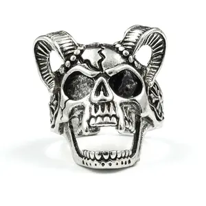 Antique Punk Style Red Stone Skull Ring With Fleur-De-Lis Design