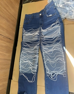 <span class=keywords><strong>Jean</strong></span> déchiré taille haute tendance pour <span class=keywords><strong>femme</strong></span> avec chaîne en strass, style Y2K, streetwear, tenue de soirée, denim vieilli, quotidien, été, sexy - Product Image 5