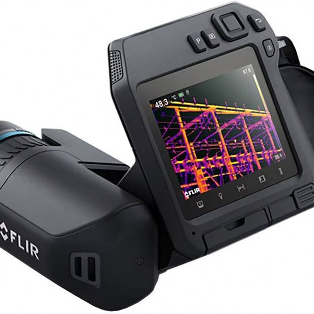 FLIR T560 Thermal Camera 24 with Uncooled Microbolometer 2C Accuracy for Science Applications
