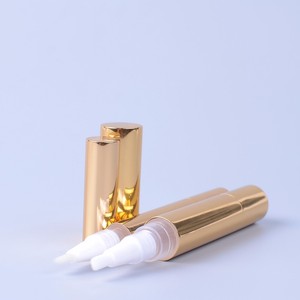 Bolígrafo Blanqueador de Dientes Dorado Apto para viajes, elimina manchas, seguro para dientes sensibles. Fácil de aplicar para una sonrisa más brillante en movimiento. - Product Image 2