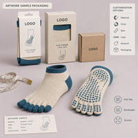 Chaussettes de yoga à cinq doigts en coton et élasthanne, antidérapantes, avec grip personnalisé et semelle à grip cartographié