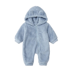 Barboteuse à capuche pour bébé Barboteuse Ours en peluche Costume pour bébé Vêtements écologiques pour nouveau-né Combinaison de nuit personnalisée - Product Image 6