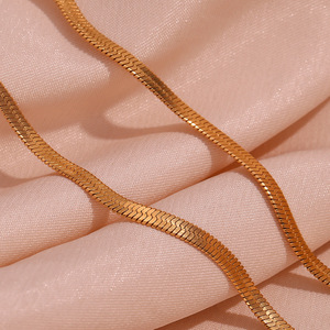 Chaîne de ventre tendance en acier inoxydable pour femme, hypoallergénique, étanche et durable – Nombreux styles - Product Image 6