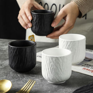 Venta al por mayor Venta directa Modern Rock Texture <span class=keywords><strong>Gres</strong></span> 220ml Negro Blanco Tazas de café Logotipo personalizado Tazas de té de cerámica - Product Image 1