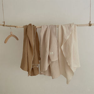 新スタイル 100%クレープコットン 2重ガーゼ 超ソフト 通気性 無地 ベビーモスリン おくるみ レースブランケット スワドル - Product Image 6