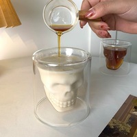 ¡Novedad de 2025! Tazas de vidrio de borosilicato, taza de Calavera, asas grandes de Color resistentes al calor con aprobaciones de bebidas calientes, diseño recto
