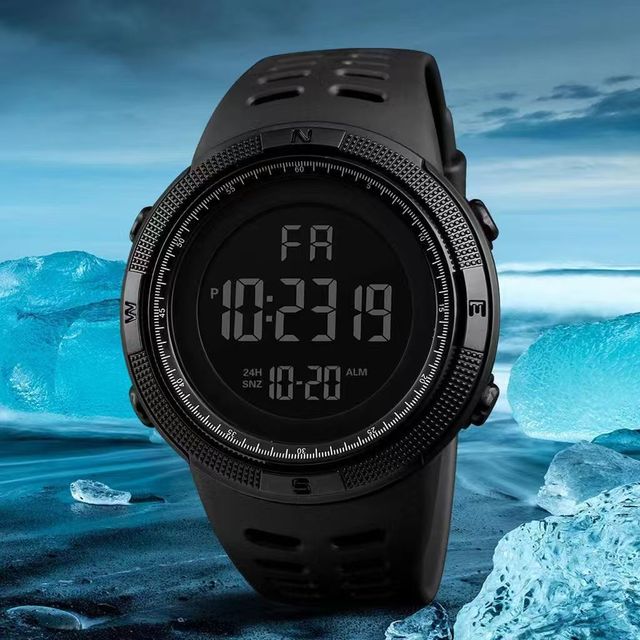 Wholesale Factory Direct Men's Electronic Watch Sports Multi-function Cold Light Watch Student Round Led Watch