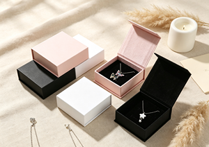 Eco-Friendly Handmade High-End Magnetic Jewelry Gift Boxes Thick Rigid Paperboard <b>Square</b> Shape Magnetic Closure Multi-Color - Product Image 4