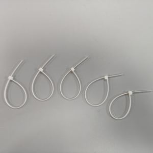 Cinta de Nylon 66 Autoblocante, Resistente al Calor, Ecológica, Certificada por ROHS y GSG, Retardante de Llama, Tamaño Personalizado, para Cableado Electrónico - Product Image 1