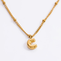 Collar SUMMLY con Letra Inicial en Relieve, Chapado en Oro de 18K, Acero Inoxidable Antidesvanecimiento, Personalizado, Regalo para Mujer, Joyería para Combinar en Capas