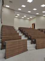 Sièges de salle de conférence scolaire pliables Bureaux et chaises d'université Mobilier de collège Table et chaise d'université