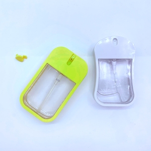 Venta al por mayor <span class=keywords><strong>de</strong></span> tarjetas <span class=keywords><strong>de</strong></span> perfume recargables con forma <span class=keywords><strong>de</strong></span> teléfono <span class=keywords><strong>de</strong></span> PETG <span class=keywords><strong>de</strong></span> 20ml, 30ml, 38ml, 45ml, 50ml para botella pulverizadora <span class=keywords><strong>de</strong></span> desinfectante <span class=keywords><strong>de</strong></span> manos - Product Image 6