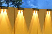 Applique murale solaire extérieure avec lumières LED lampe de lavage colorée pour jardin clôture balcon escaliers décor lampes de jardin solaires