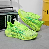 Baskets de haute qualité pour hommes Nouvelles chaussures légères et respirantes de style tennis et de marche pour hommes
