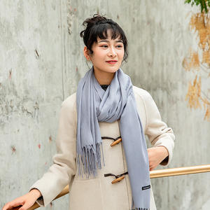 Pañuelo Musulmán <span class=keywords><strong>de</strong></span> Poliéster, 250 Quilates <span class=keywords><strong>de</strong></span> Color, Toalla Larga y Gruesa, Chal <span class=keywords><strong>de</strong></span> Verano con Borlas para Mujer, Diseño Sólido - Product Image 4