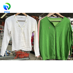 <span class=keywords><strong>Camicie</strong></span> Sottili da <span class=keywords><strong>Donna</strong></span> di Seconda Mano in Poliestere/Cotone, Abbigliamento Usato di Alta Qualità dalla Cina - Product Image 1