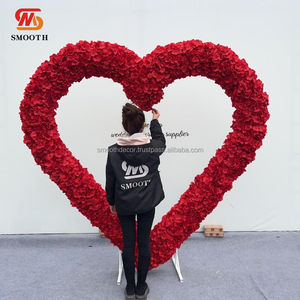 Arche de fleurs de mariage artificielles lisses en soie rose en forme de coeur 1.8-2.4m taille personnalisable et couleur toile de fond de mariage - Product Image 6