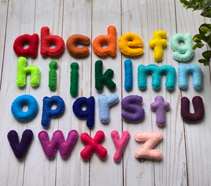 Letras del Alfabeto de Fieltro Hechas a Mano, Educativas, Montessori, para Juego de Imitación, Marca Mofelt - Product Image 3