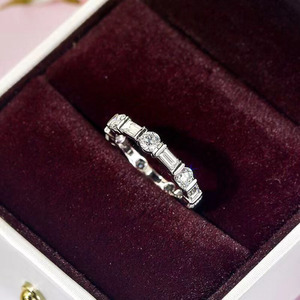 Anello Unisex dal Design Rettangolare, Anello Impilabile per Uomo e Donna - Product Image 2